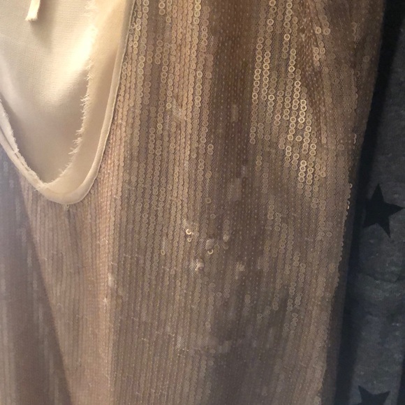 Gold sequins open back dress - Picture 6 of 6